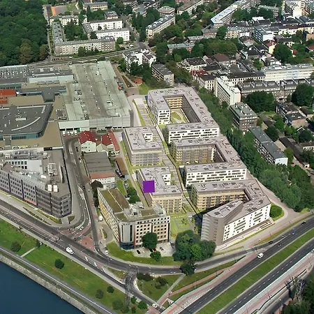 Garden Cracow- Shopping Mall 1min, Underground Parking, Family Friendly, City Center Kraków