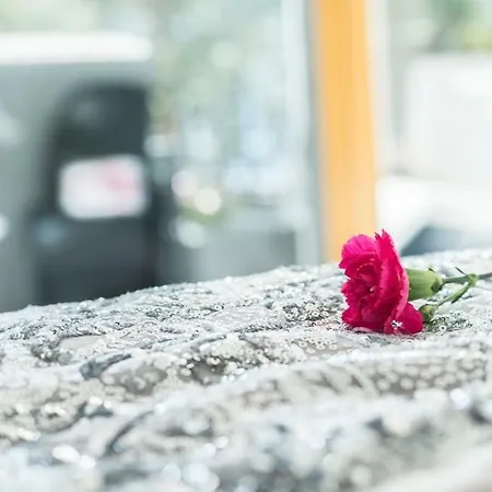 Garden Cracow- Shopping Mall 1min, Underground Parking, Family Friendly, City Center Kraków